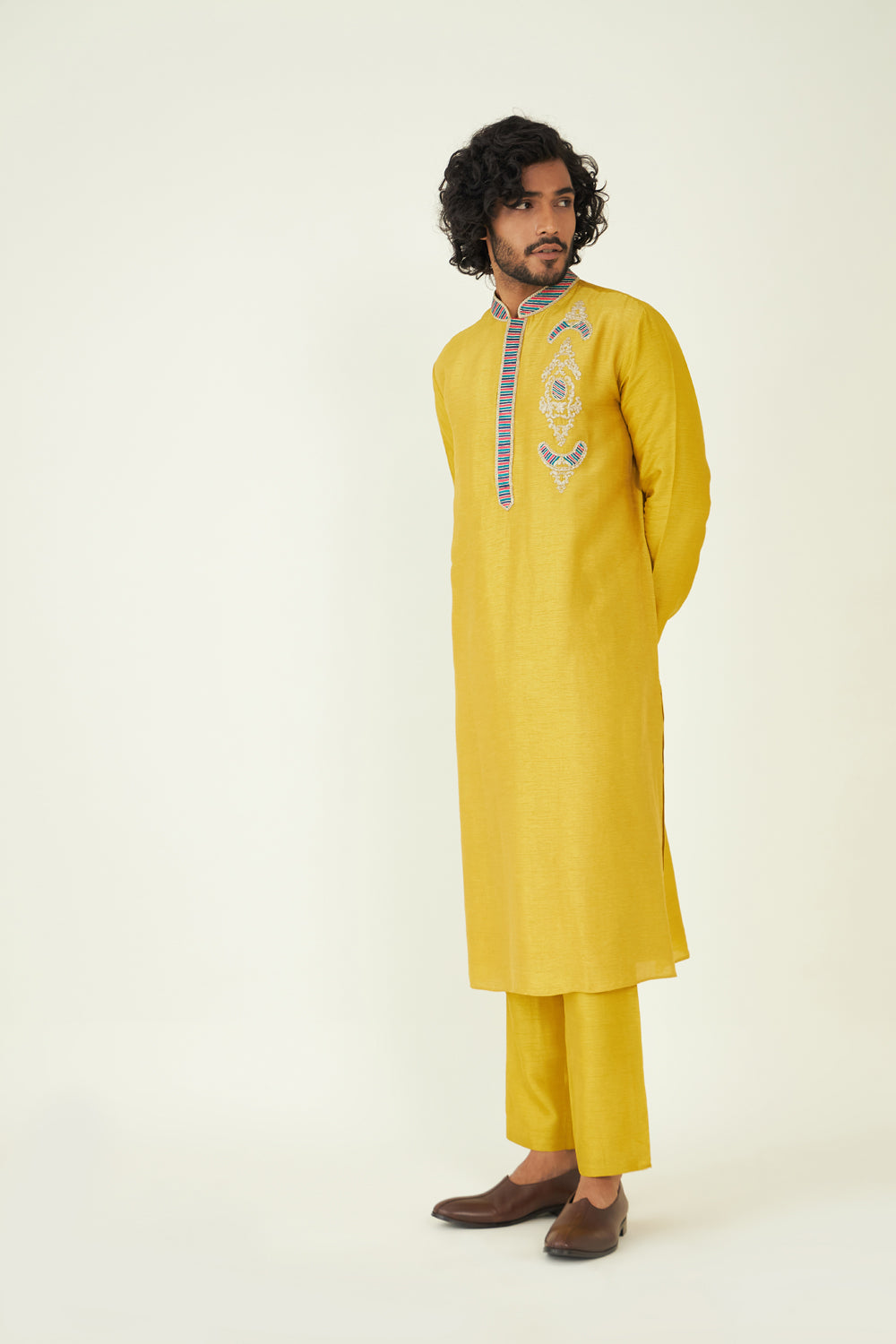 Ayaan Embroidered Kurta Set