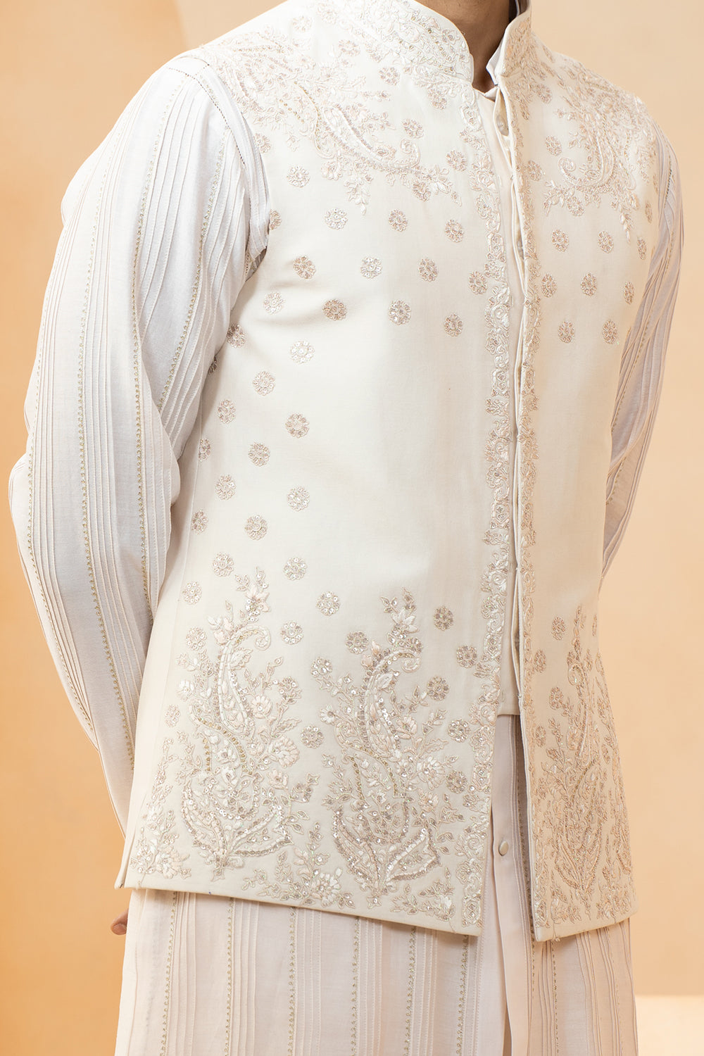 Ivory Chanderi Embroidered Thread Paisley Bundi Kurta Set For Men