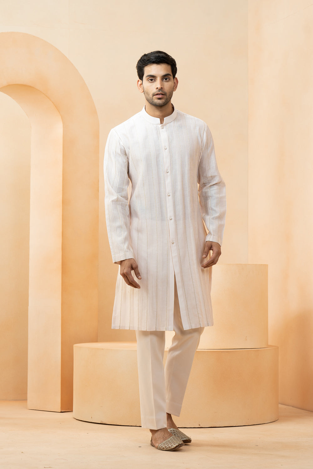 Ivory Chanderi Embroidered Thread Paisley Bundi Kurta Set For Men