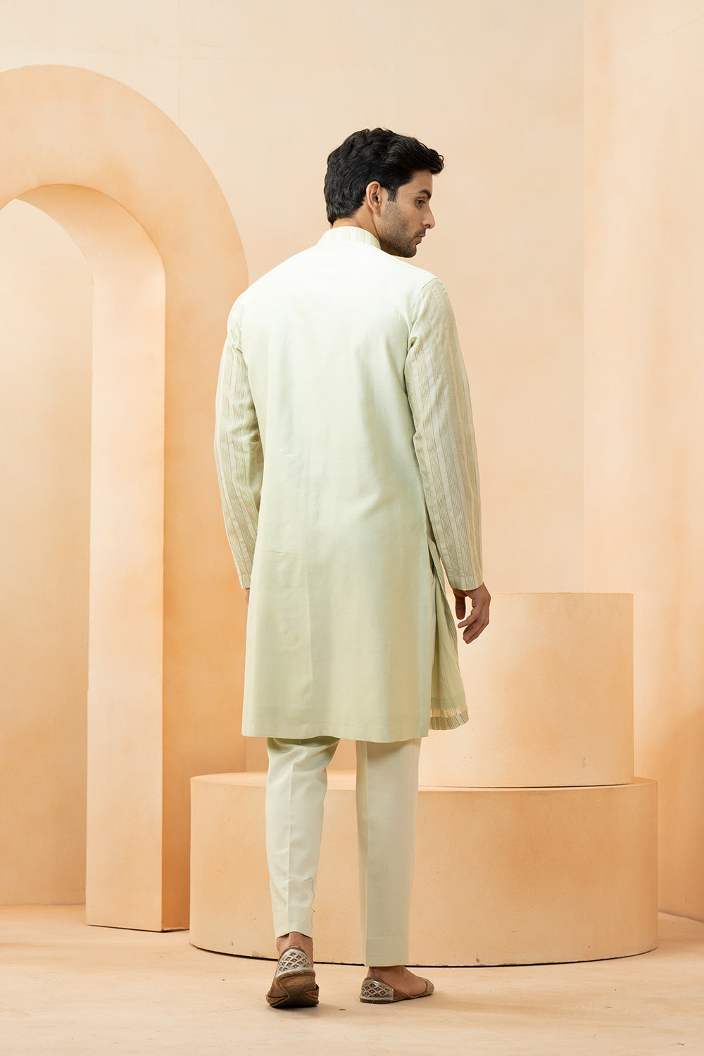 Green Chanderi Pintuck Kurta With Pyjama Pant For Men