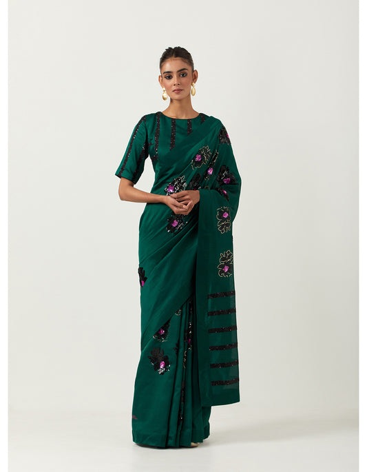 Embroidered Floral Chameli Saree With Blouse