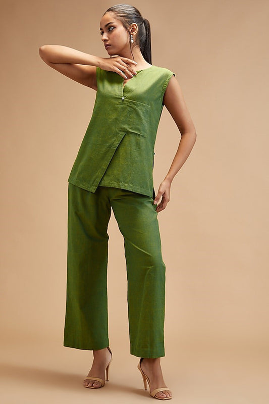 Green Handloom Cotton Solid Flared Pant