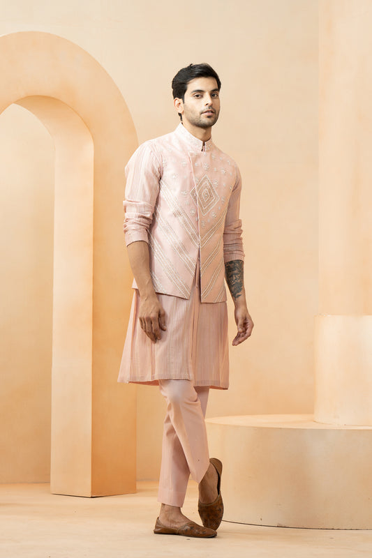 Pink Chanderi Embroidered Thread Geometric Bundi Kurta Set For Men