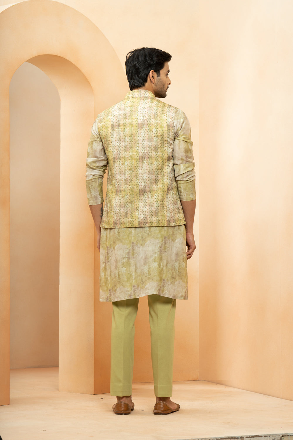 Green Chanderi Bandhani Pattern Bundi Kurta Set For Men