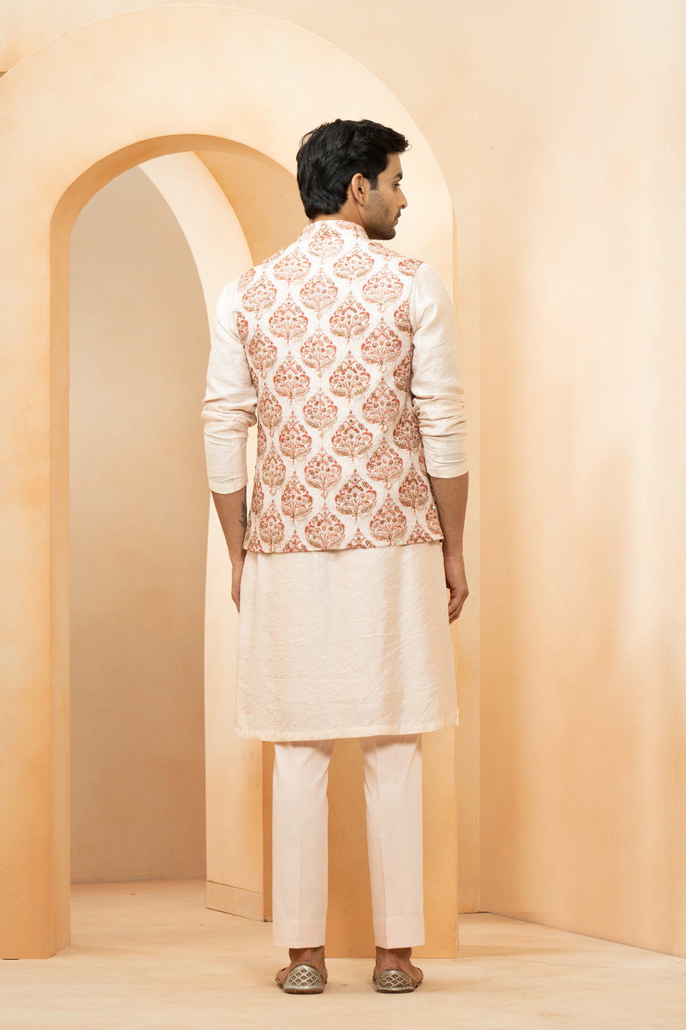 Ivory Chanderi Printed Floral Mughal Bundi Kurta Set For Men