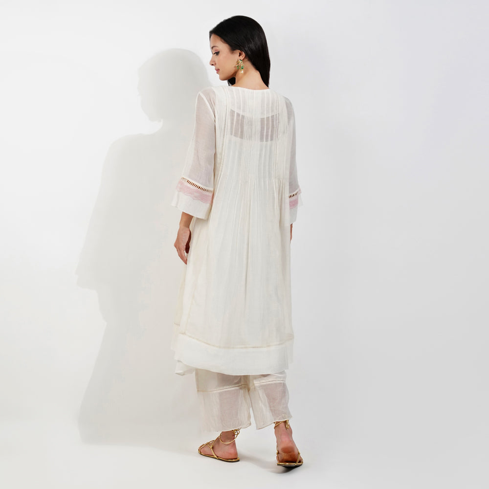 Fliry Pleats Shabby-Chic Kurta Set