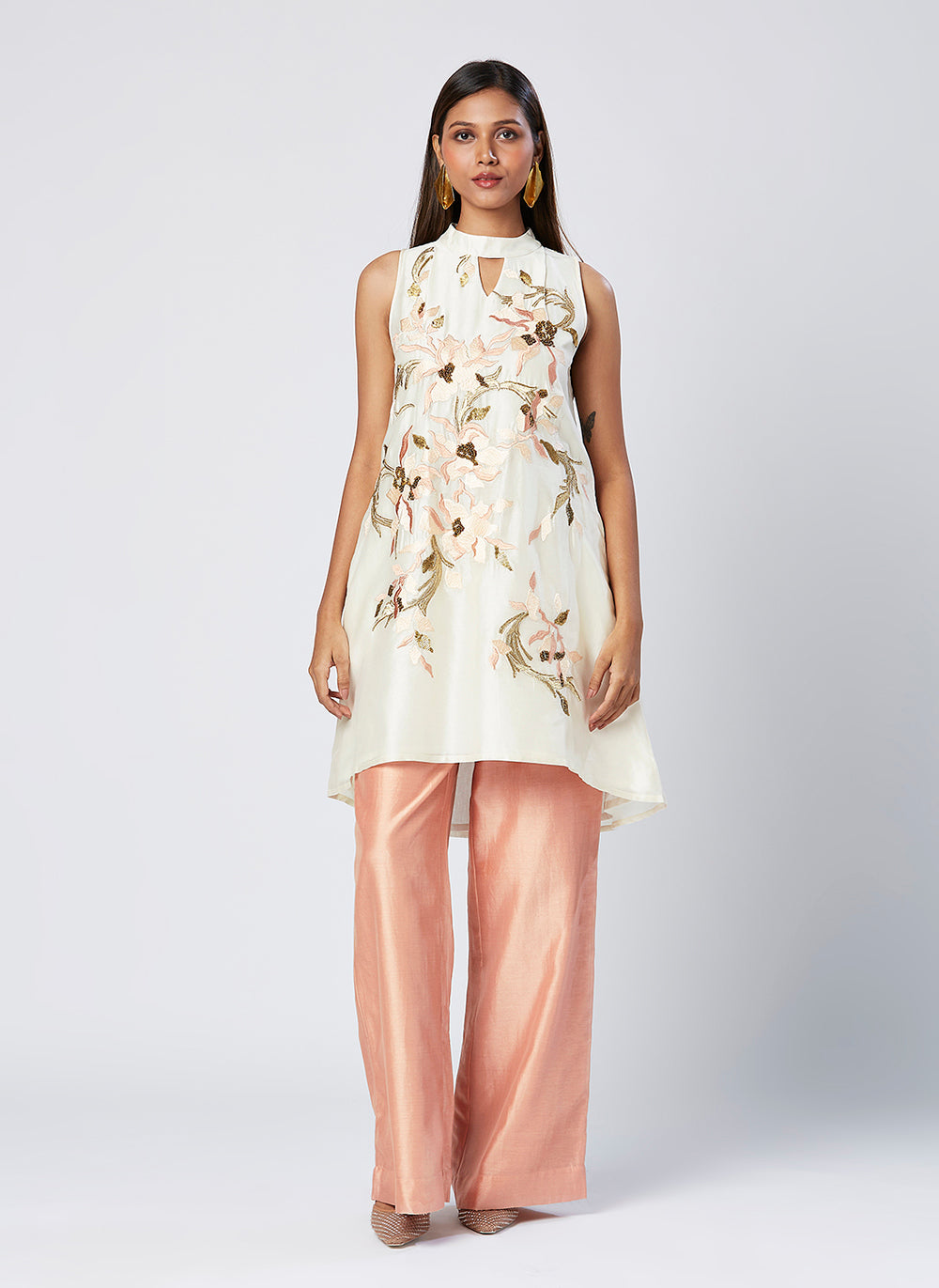 Embroidered Sleeveless Tunic Stole And Pant Set