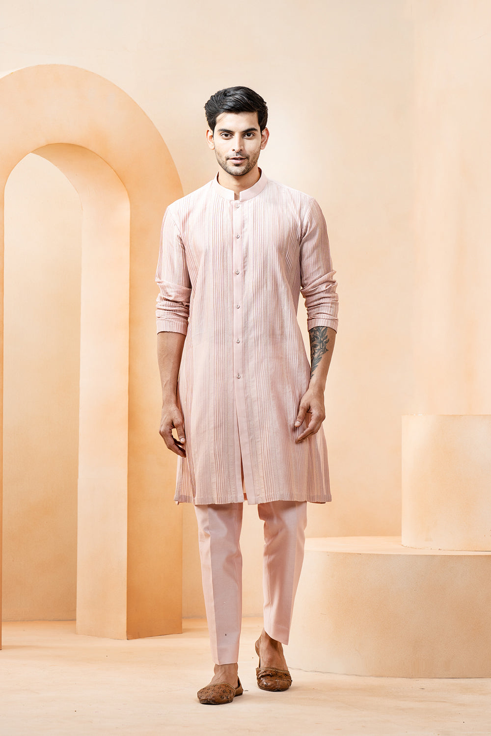 Pink Chanderi Embroidered Thread Geometric Bundi Kurta Set For Men