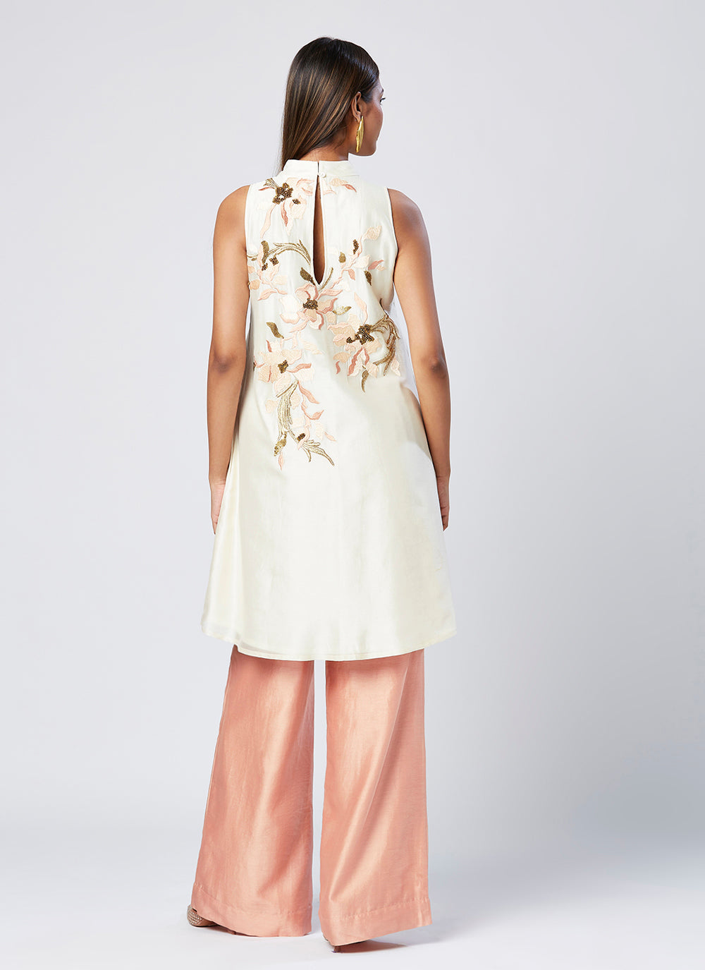 Embroidered Sleeveless Tunic Stole And Pant Set