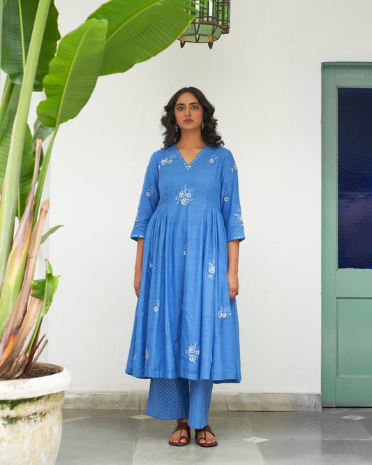 Asmani Sitara Kali Kurta