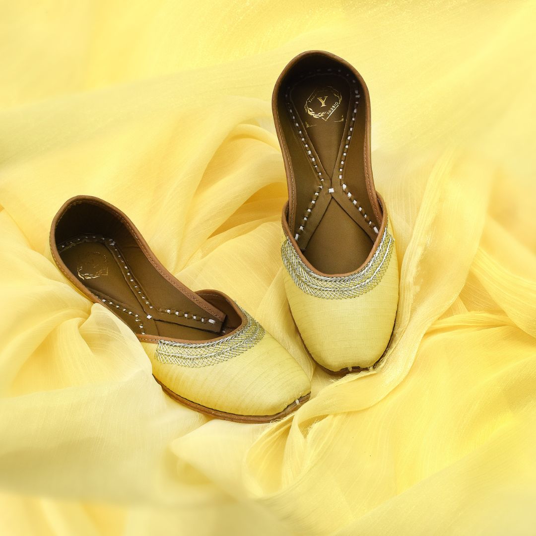 Elegance Pastel Yellow Juttis