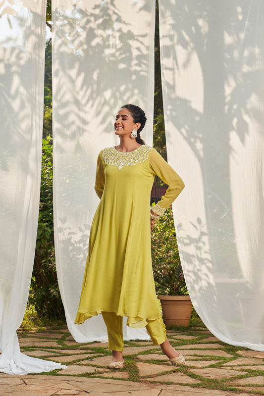 Neckline Embroidered Kurta & Pant Set