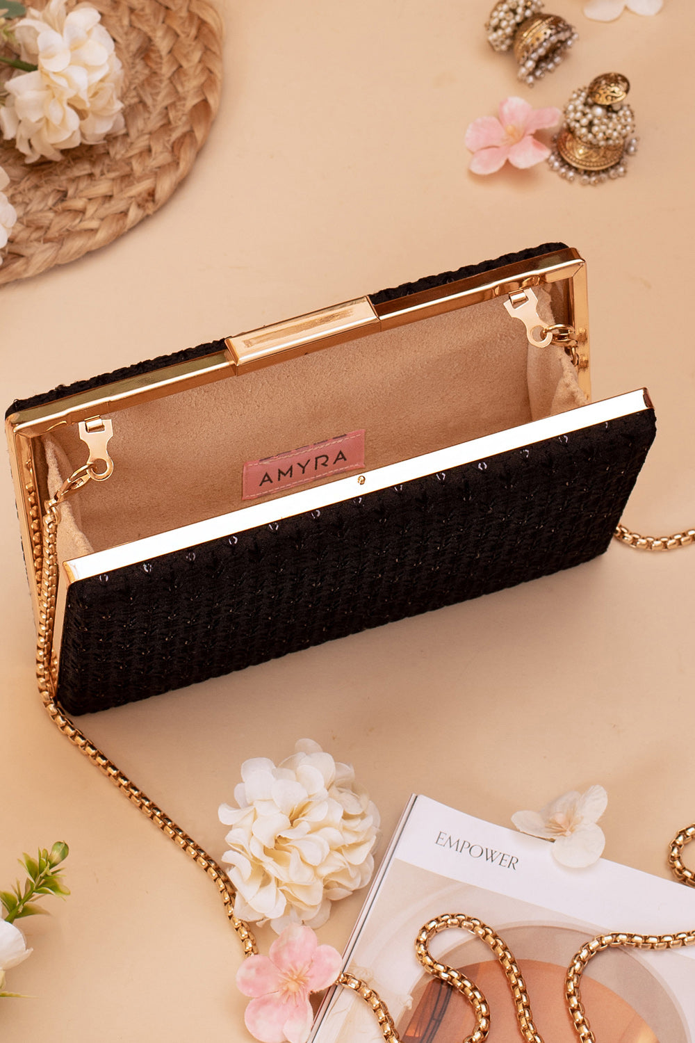 Noir Black Clutch