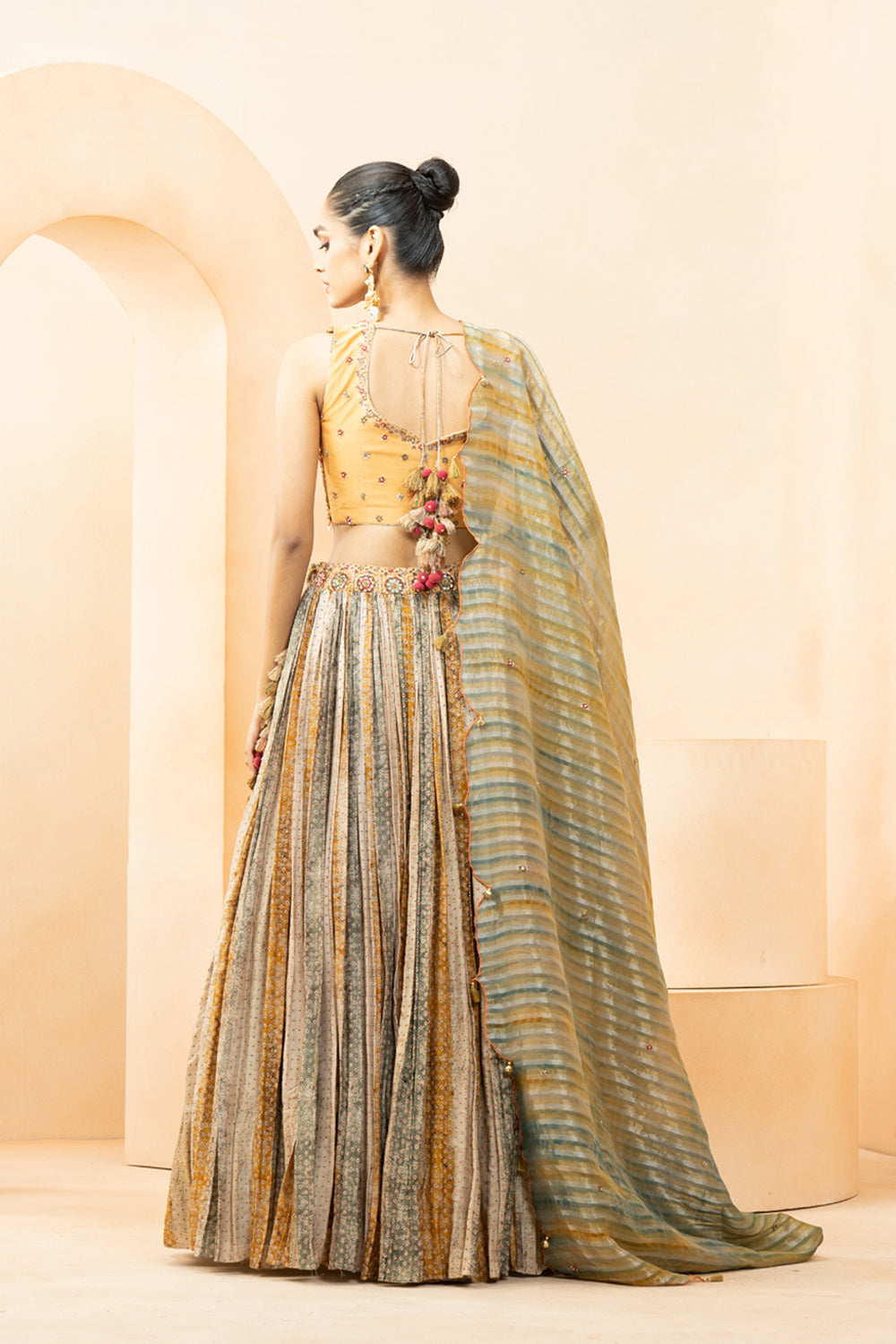 Semi-Stitched Embroidered Ladies Wedding Wear Lehenga Choli, Packaging  Type: Packet at Rs 900 in Jodhpur