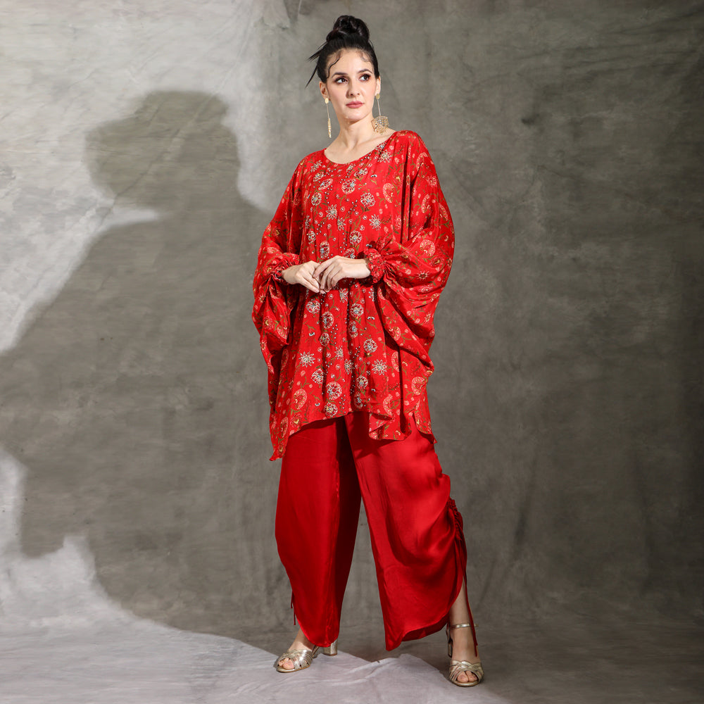 Kaftan Kurta Set Paired With Pull Out Pants
