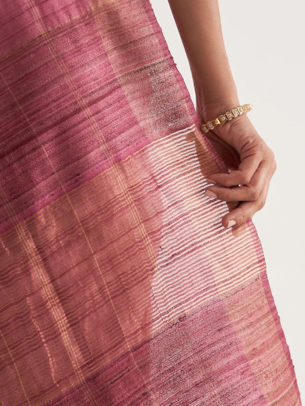 Vertical Pink & Golden Stripes Saree