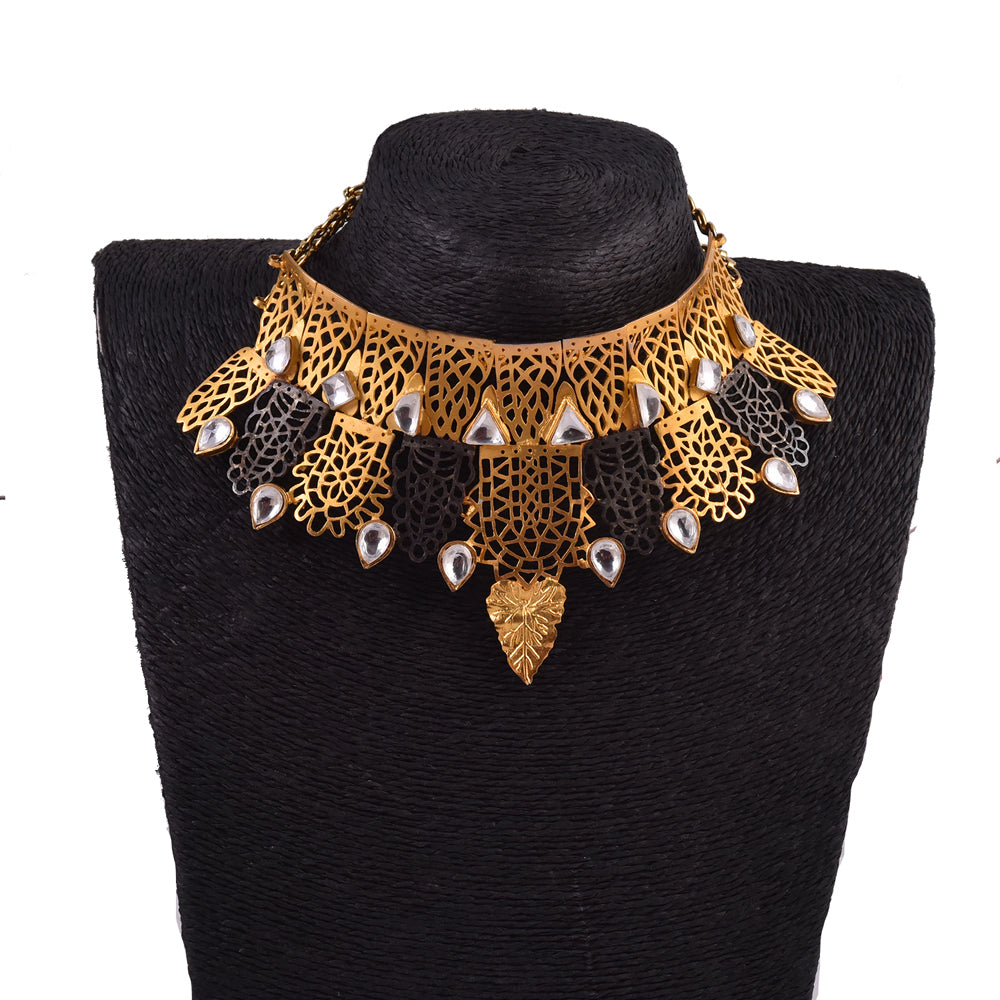 Gold Plated Kundan Embellished Necklace